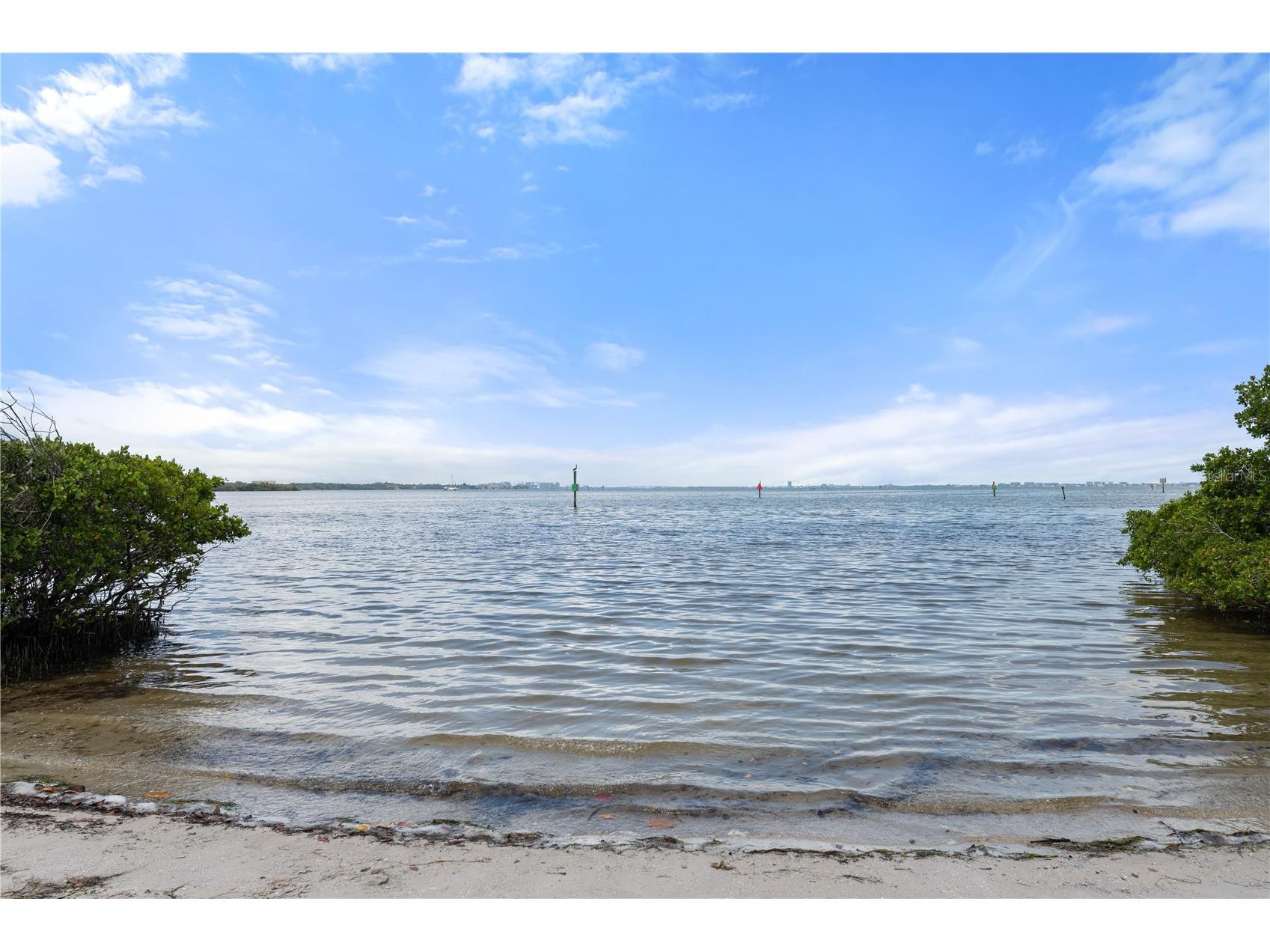 6227 Columbia Drive Bradenton FL 34207 - BAYSHORE CANAL A4677660 image42