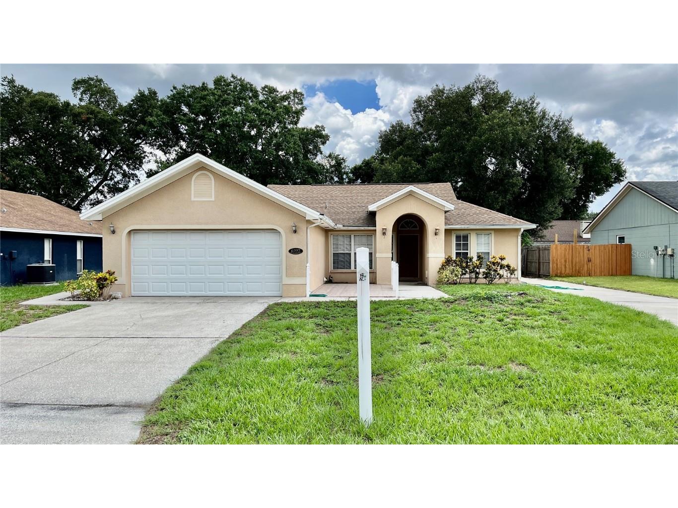 6227 Vintner Lane Lakeland FL 33809 L4945236 image1