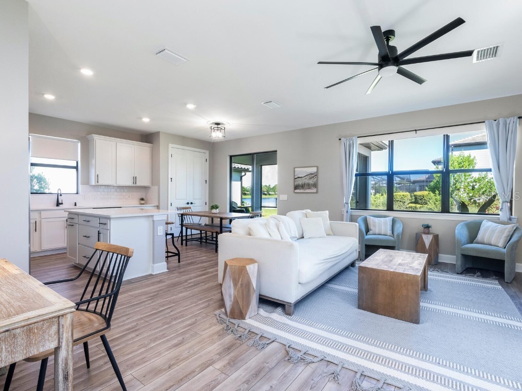 6228 Baywood Court Lakewood Ranch FL 34211 A4659740 image6