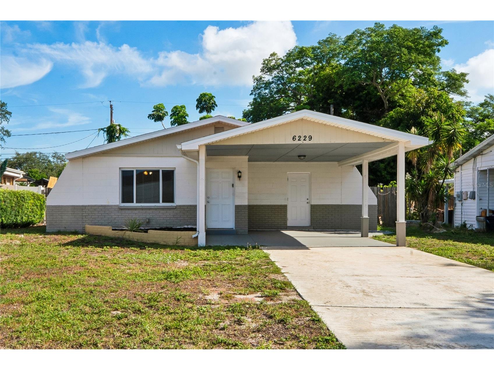 6229 50th Avenue N Saint Petersburg FL 33709 TB8525096 image1