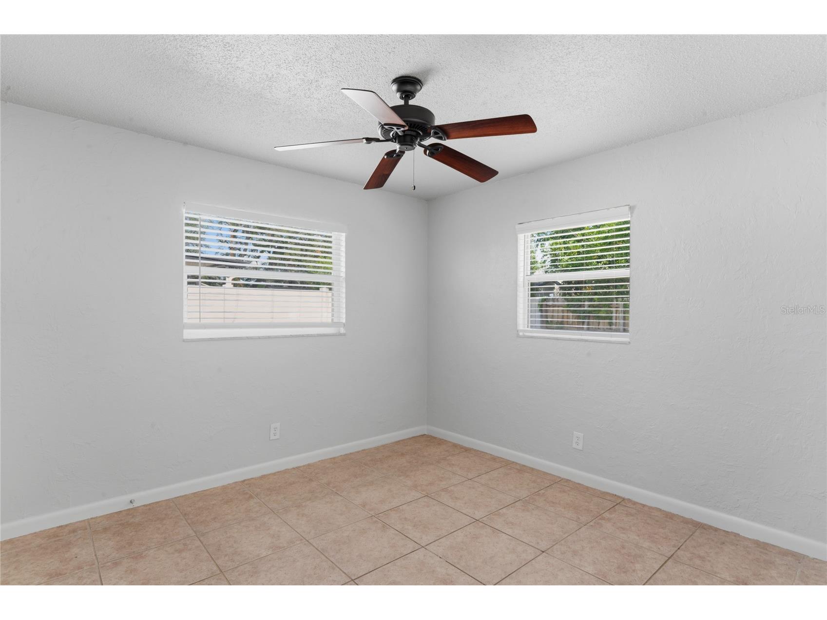 6229 50th Avenue N Saint Petersburg FL 33709 TB8525096 image15