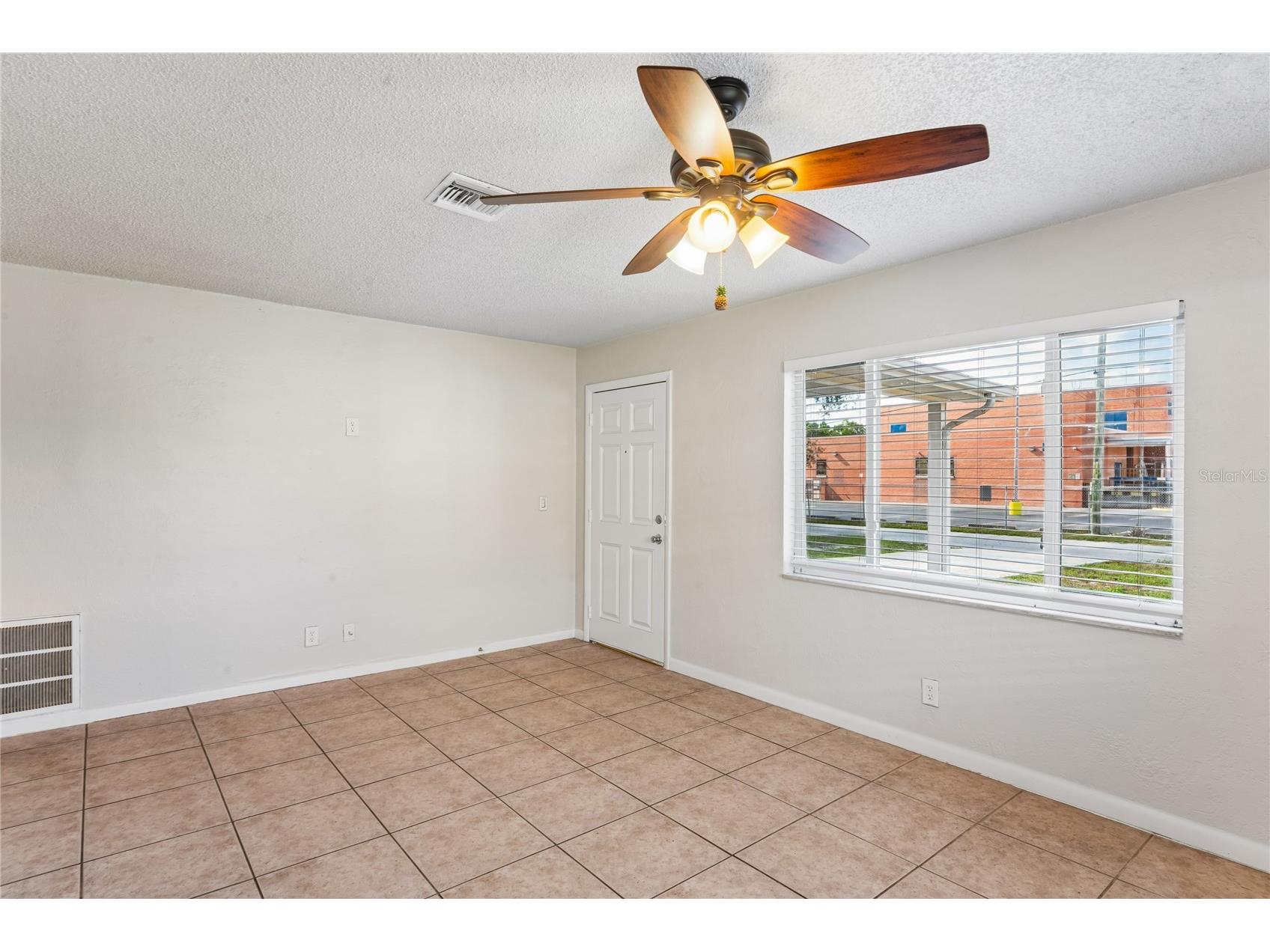 6229 50th Avenue N Saint Petersburg FL 33709 TB8525096 image5