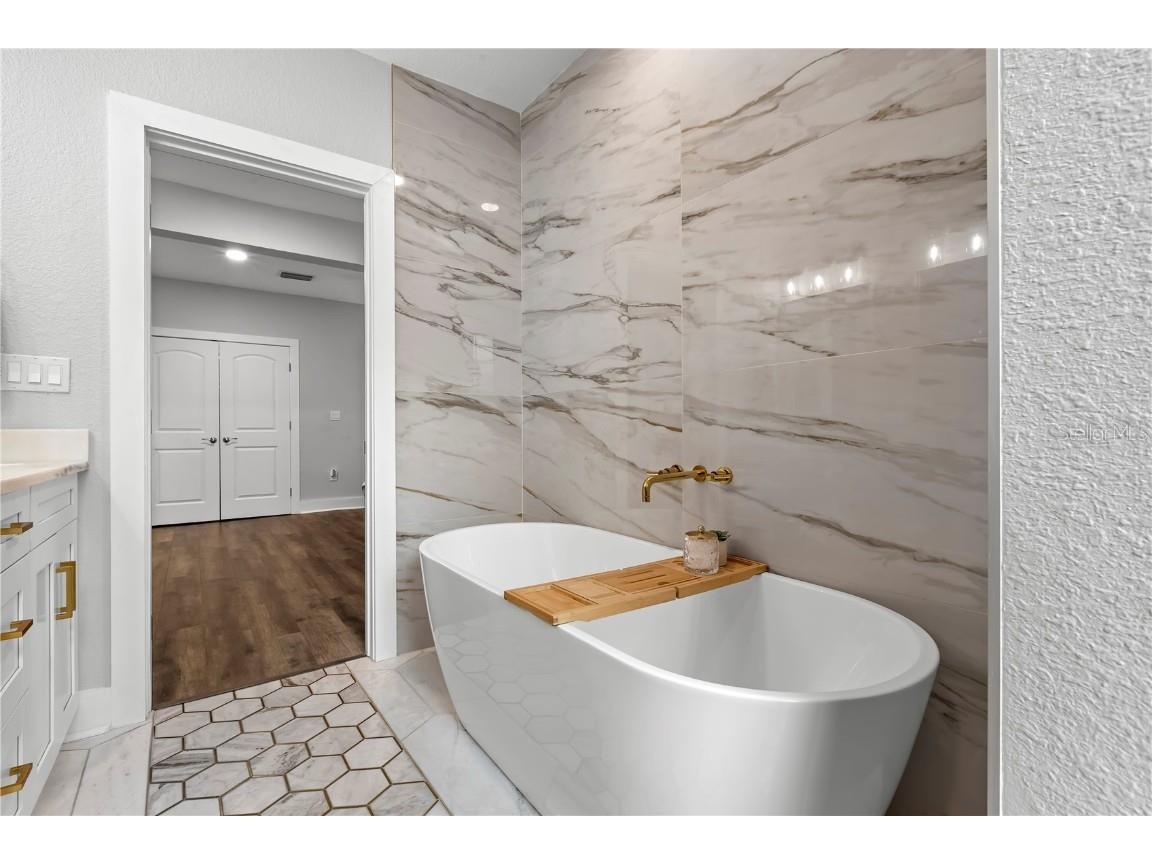 623 1st Avenue N Safety Harbor FL 34695 TB8445011 image36