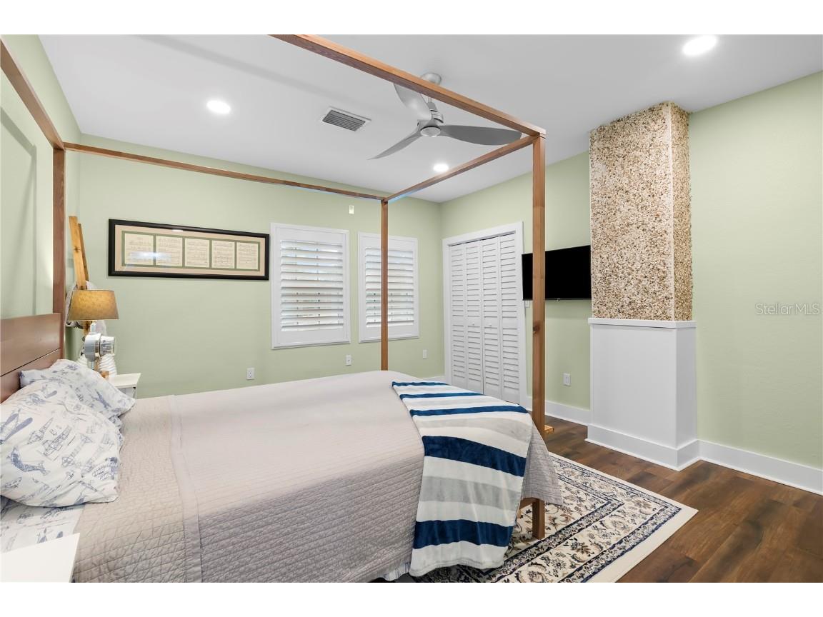 623 1st Avenue N Safety Harbor FL 34695 TB8445011 image40