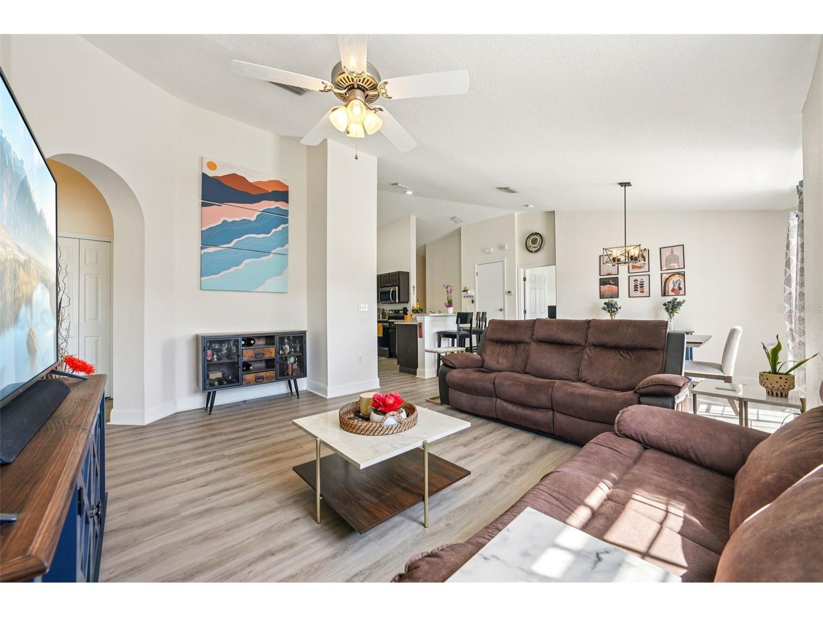 623 52nd Avenue N Saint Petersburg FL 33703 TB8484640 image8