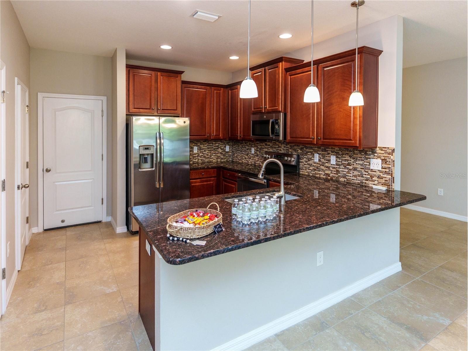 623 53rd Ave N Saint Petersburg FL 33703 TB8494071 image2