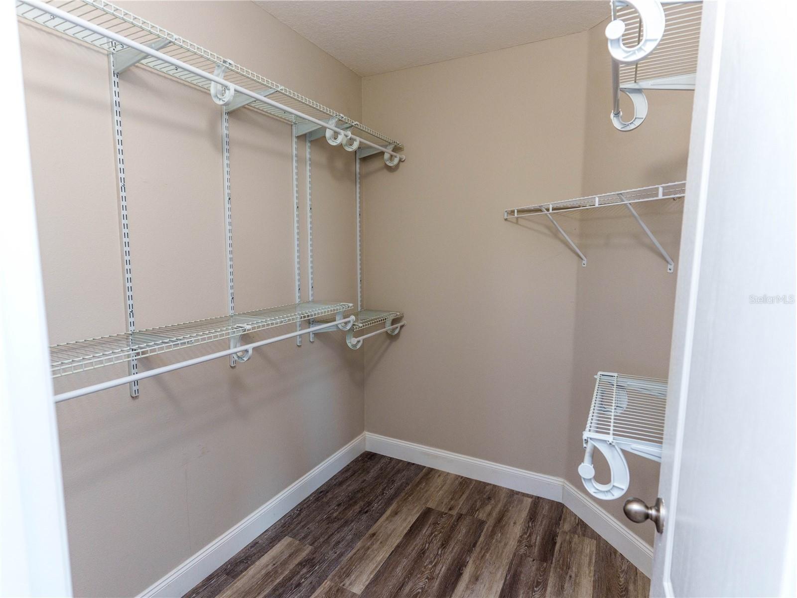 623 53rd Ave N Saint Petersburg FL 33703 TB8494071 image27