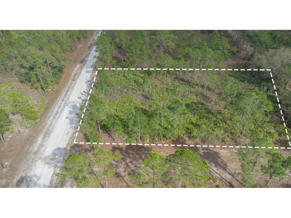 623 Alba Drive Indian Lake Estates FL 33855 - LAKE WALK-IN-WATER L4951080 image1