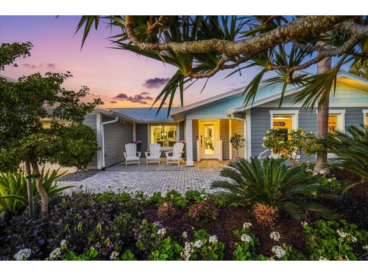 623 Concord Lane Holmes Beach FL 34217 A4678695 image1