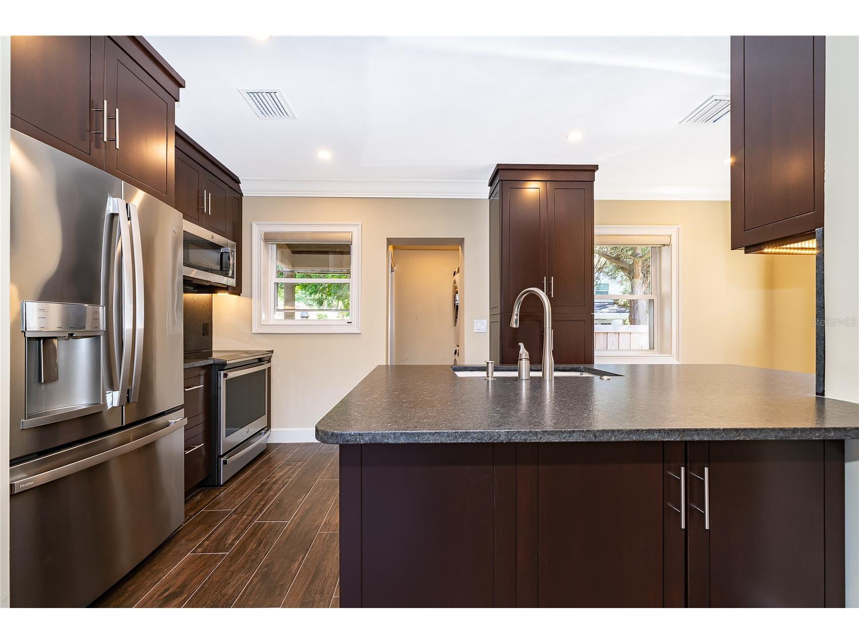 623 Florida Street Orlando FL 32806 O6420970 image7