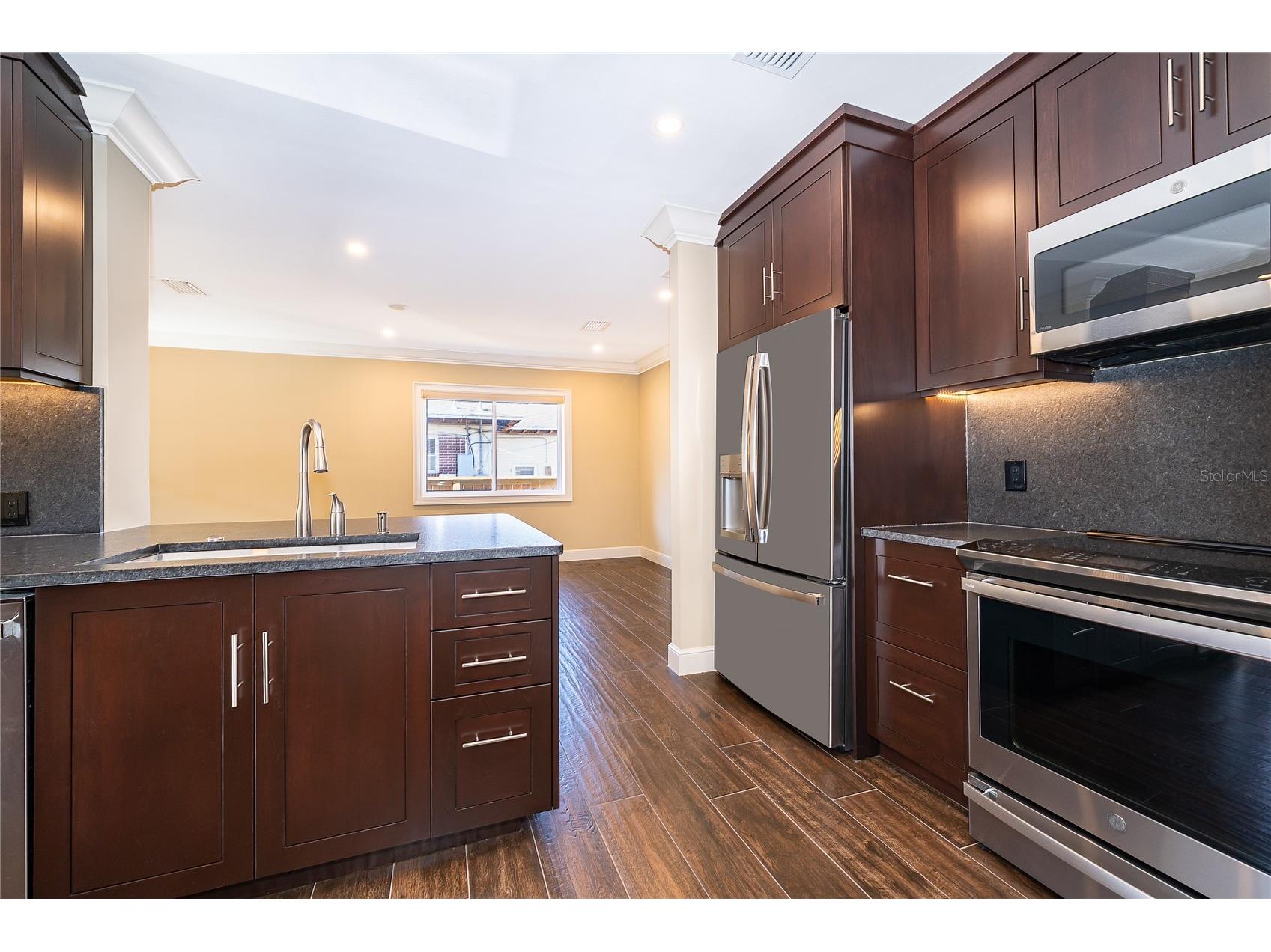 623 Florida Street Orlando FL 32806 O6420970 image9