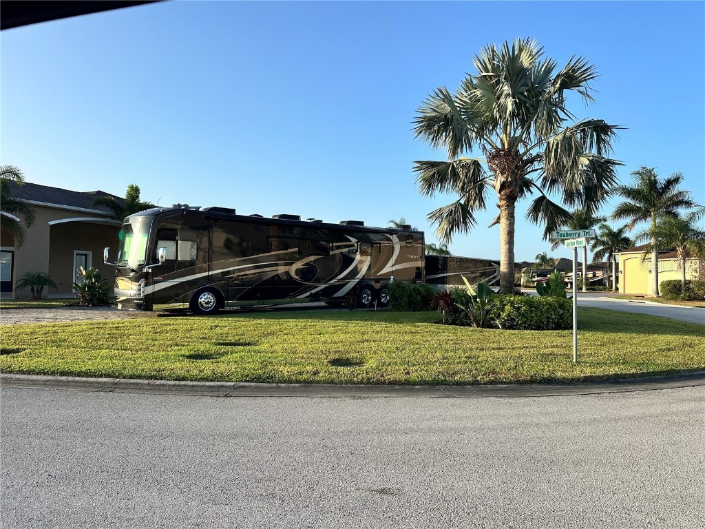 623 Gordon Road Polk City FL 33868 L4952121 image1