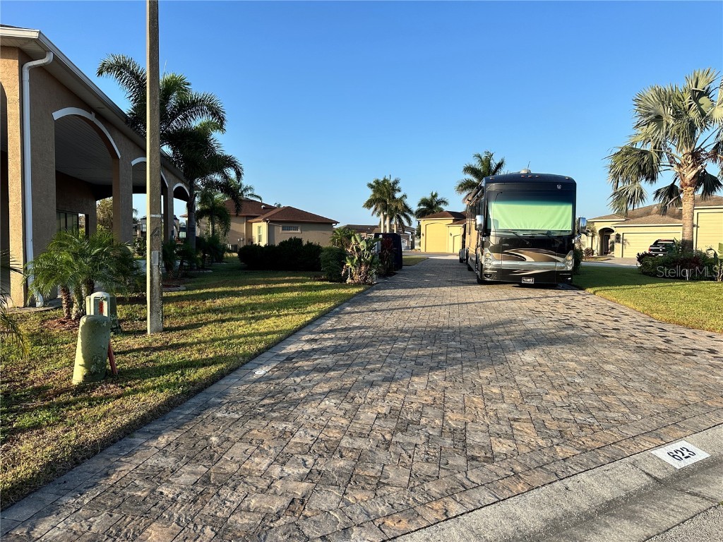 623 Gordon Road Polk City FL 33868 L4952121 image2