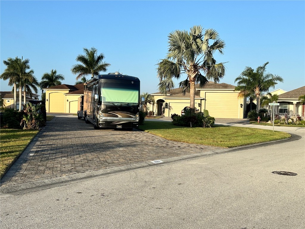 623 Gordon Road Polk City FL 33868 L4952121 image9