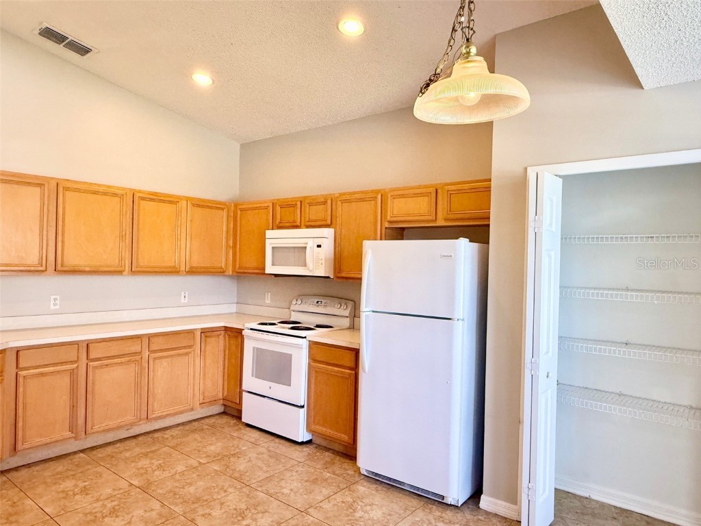 623 Hardwood Circle Orlando FL 32828 O6347352 image11