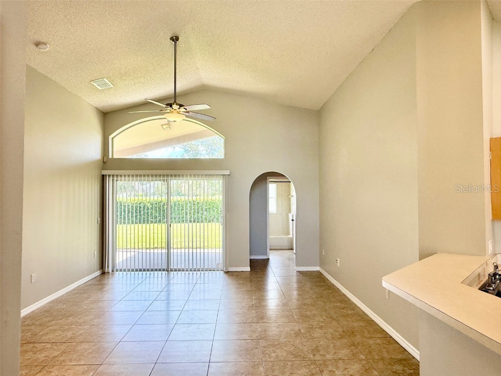 623 Hardwood Circle Orlando FL 32828 O6347352 image4