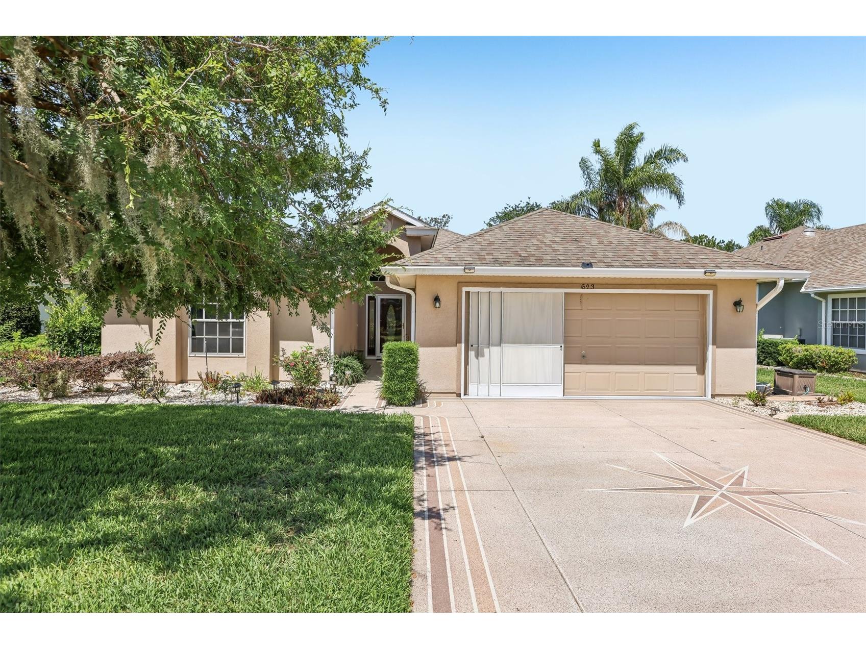 623 Juniper Way Tavares FL 32778 G5112732 image1
