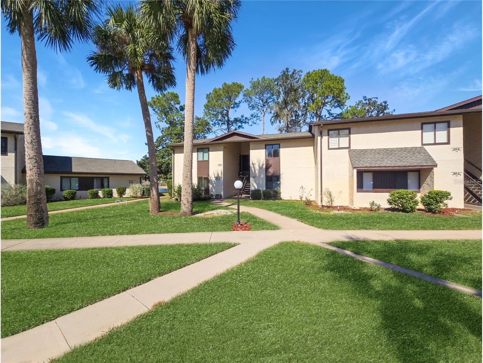 623 Midway Drive #B Ocala FL 34472 - LAKE SPARKLE OM726631 image1