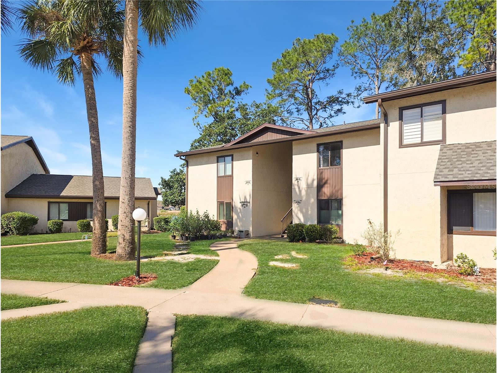 623 Midway Drive #B Ocala FL 34472 - LAKE SPARKLE OM726631 image2