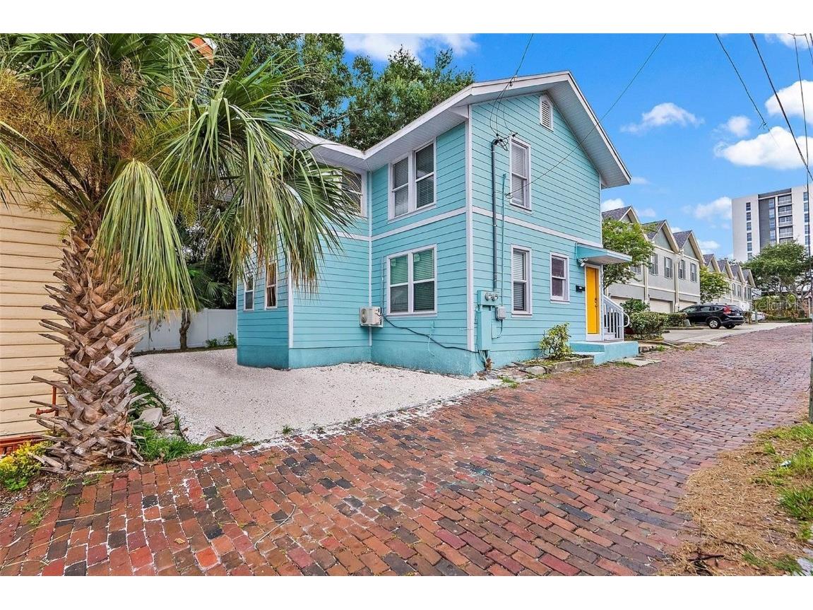 623 Mound Park Way S Saint Petersburg FL 33701 TB8446468 image1