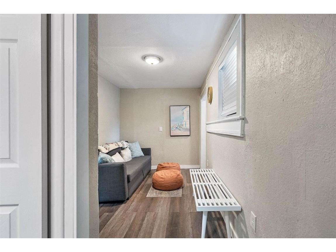 623 Mound Park Way S Saint Petersburg FL 33701 TB8446468 image3