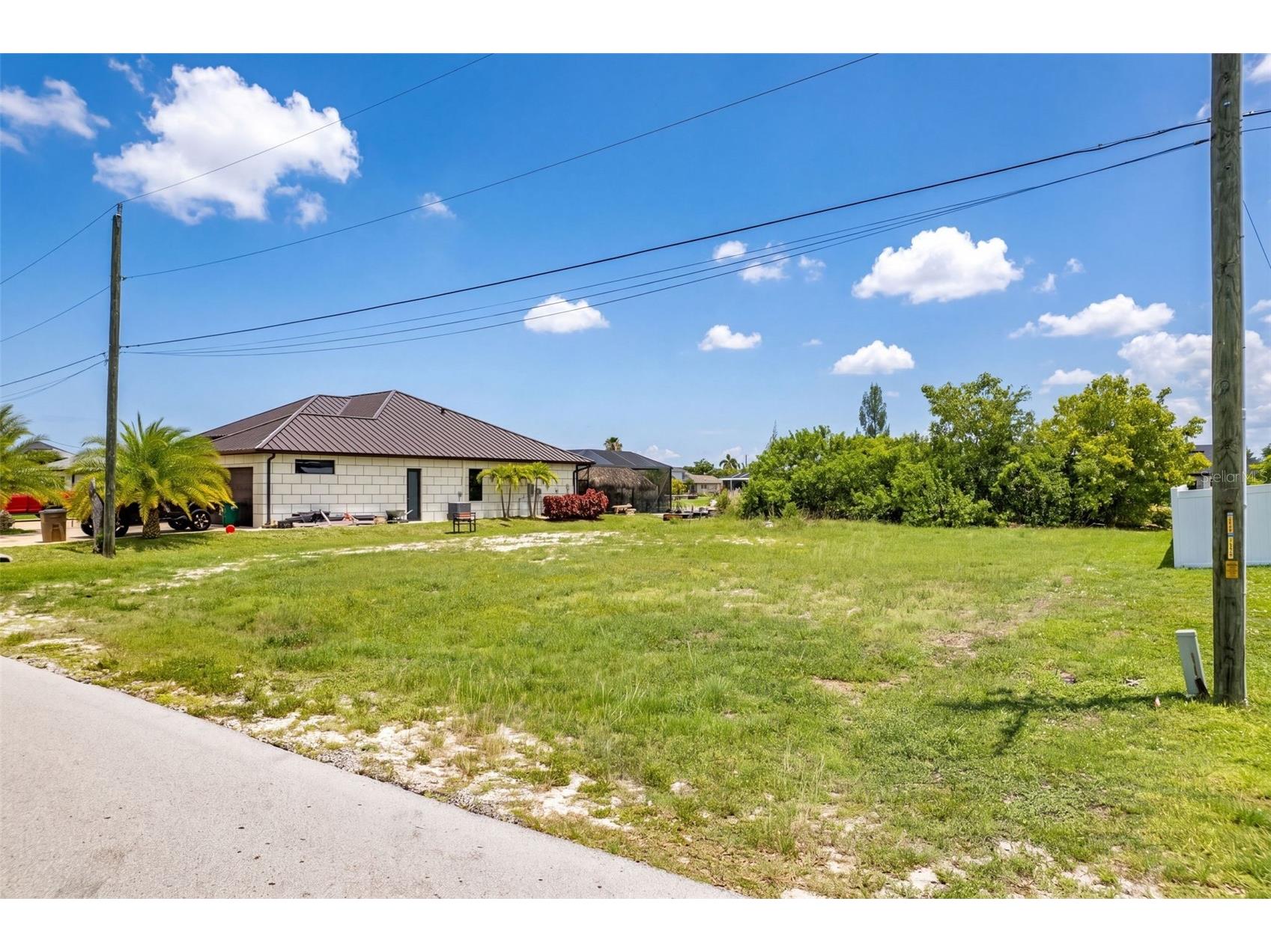 623 NE 7th Terrace Cape Coral FL 33909 S5150905 image2