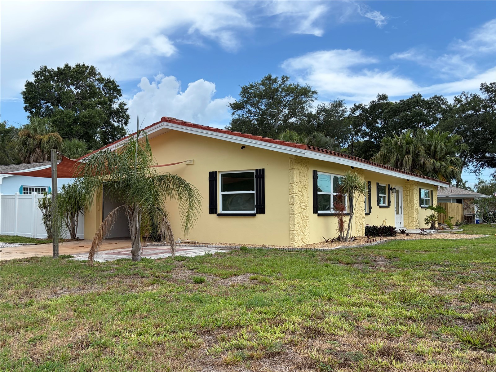 623 Palm Boulevard Dunedin FL 34698 A4699298 image2