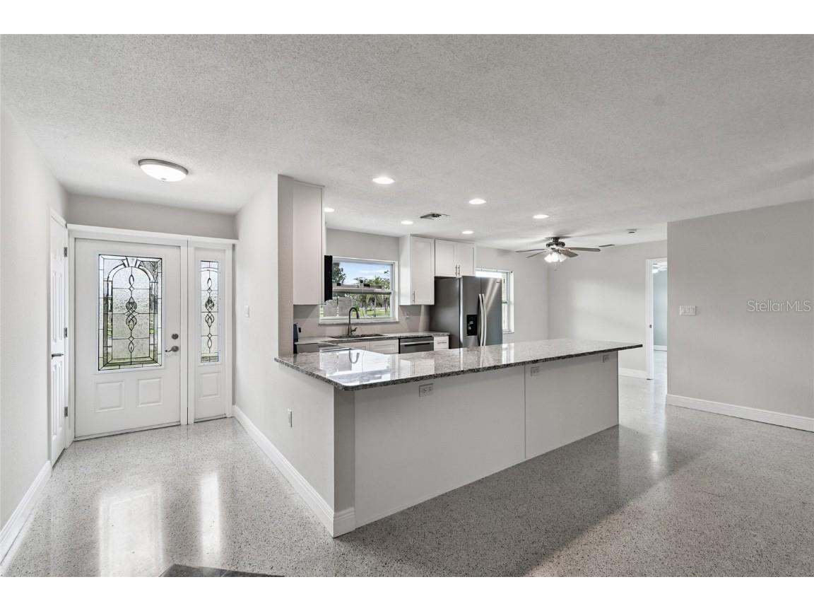 623 Palm Boulevard Dunedin FL 34698 TB8433349 image3