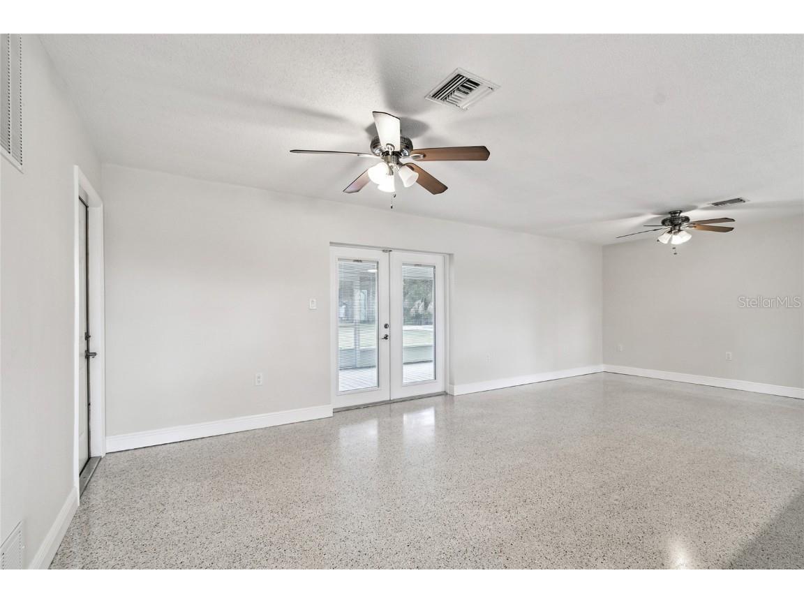 623 Palm Boulevard Dunedin FL 34698 TB8433349 image8