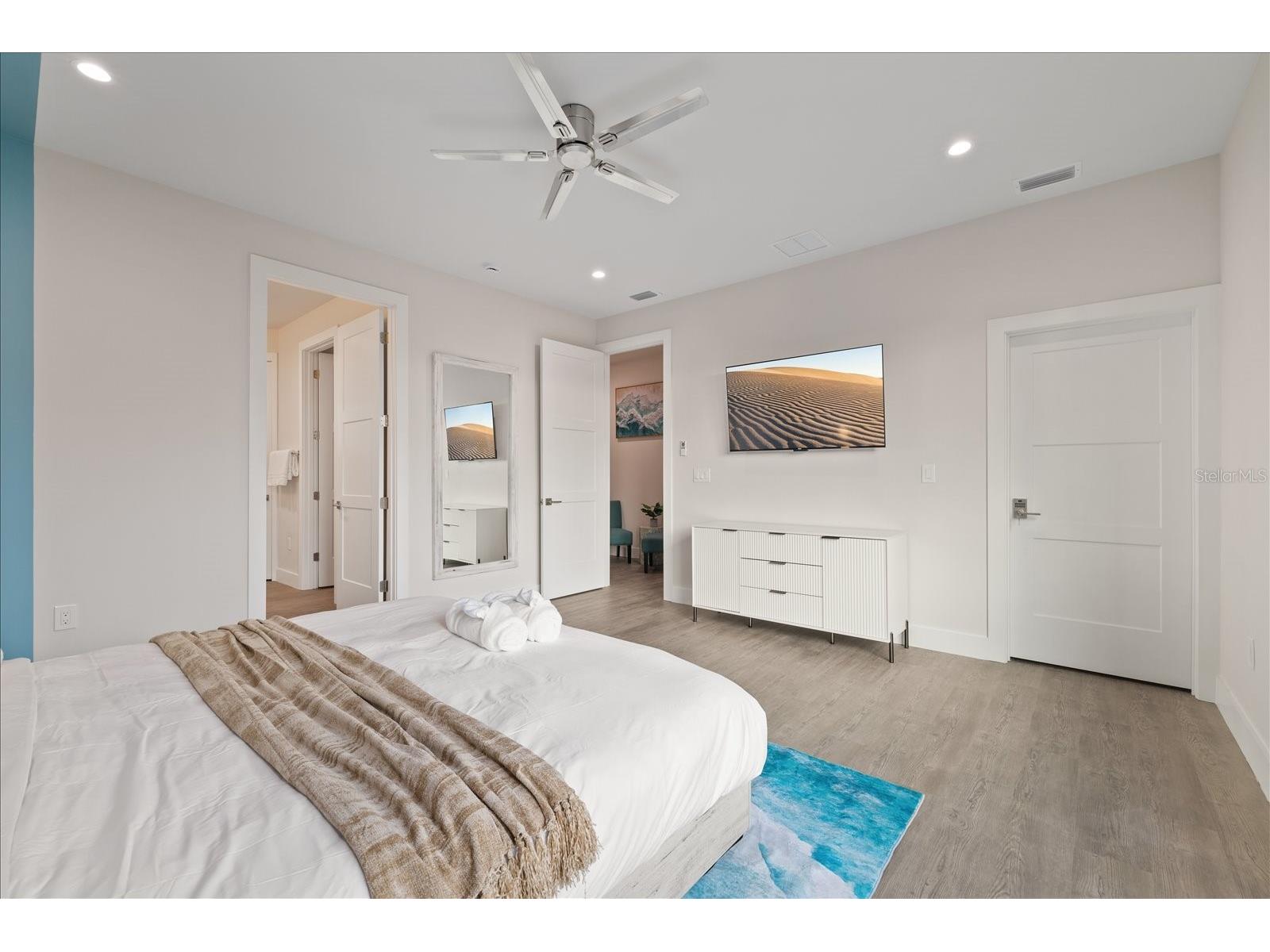 623 Petit Way Largo FL 33770 TB8498588 image40