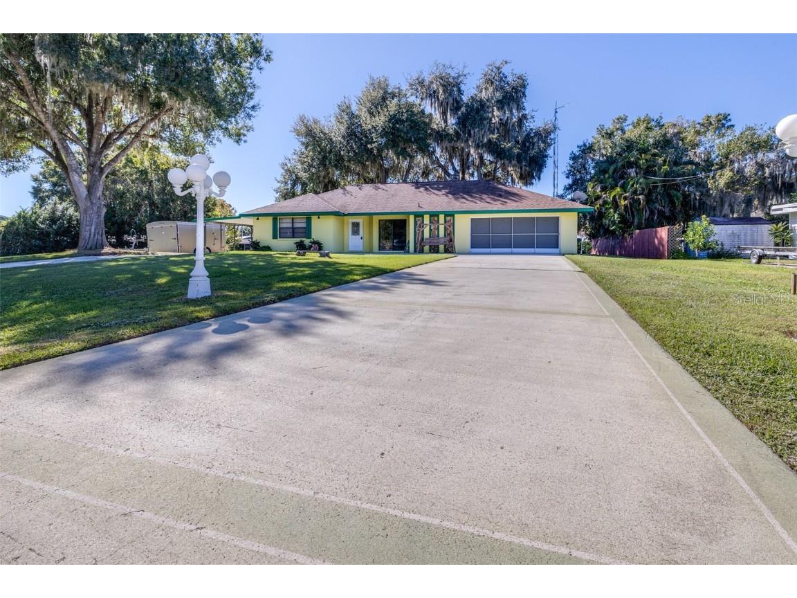 623 Racoon Lane Lorida FL 33857 - LAKE ISTOKPOGA TB8448106 image2