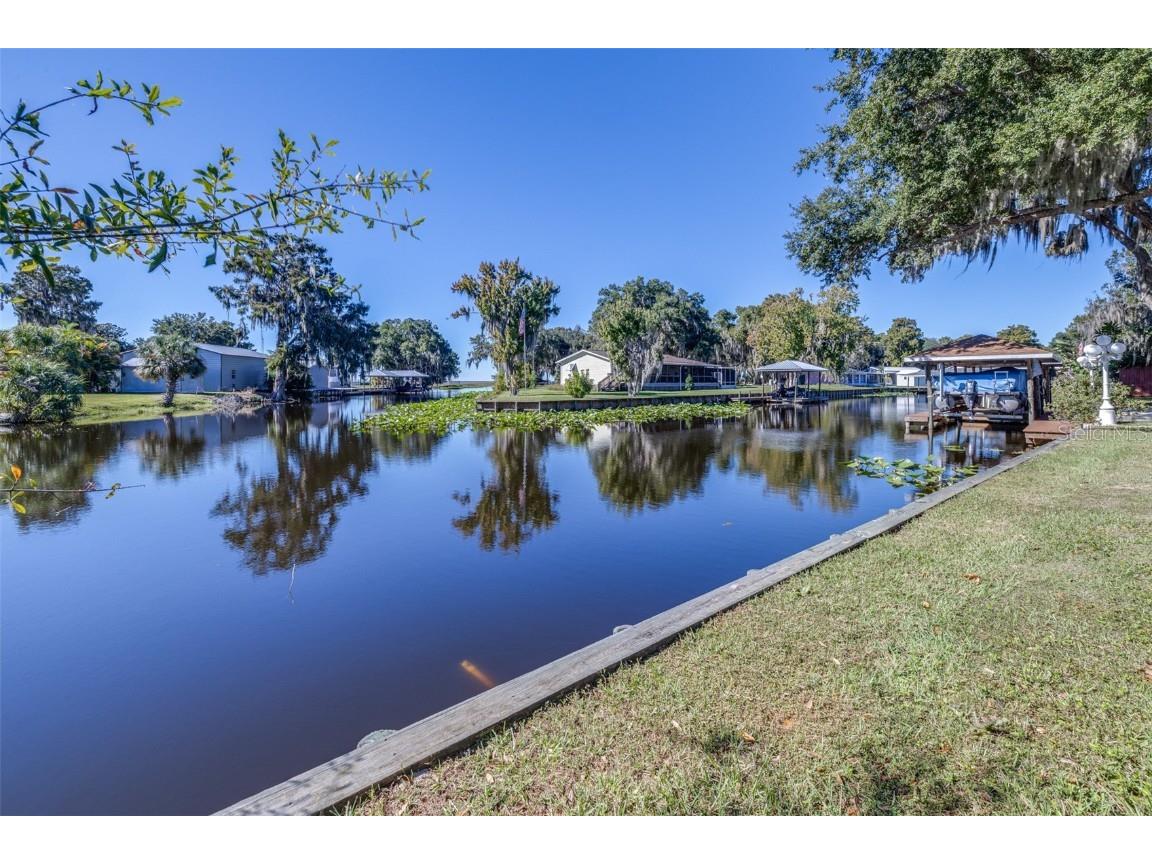 623 Racoon Lane Lorida FL 33857 - LAKE ISTOKPOGA TB8448106 image6