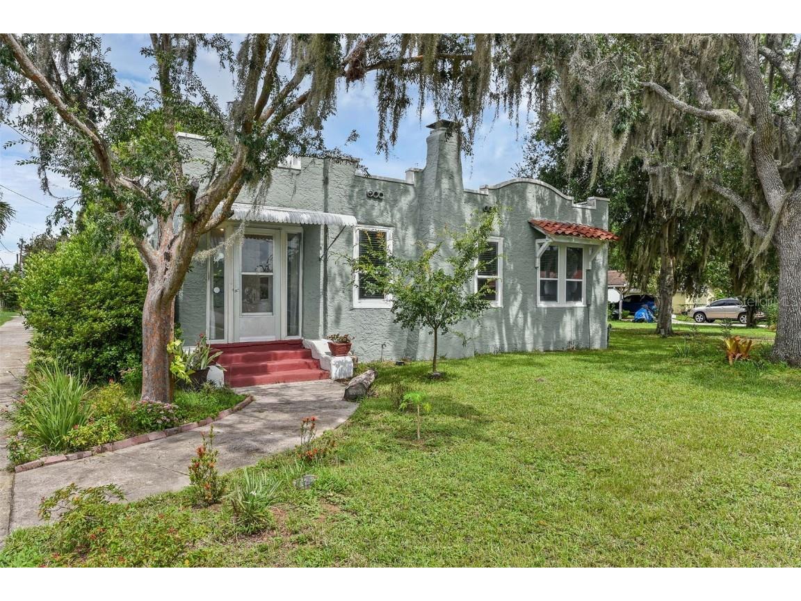 623 S Center Street Eustis FL 32726 O6319226 image1