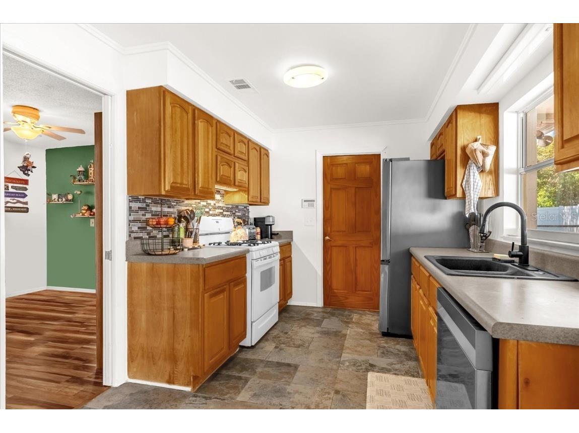 623 Swallow Drive Casselberry FL 32707 V4943938 image13