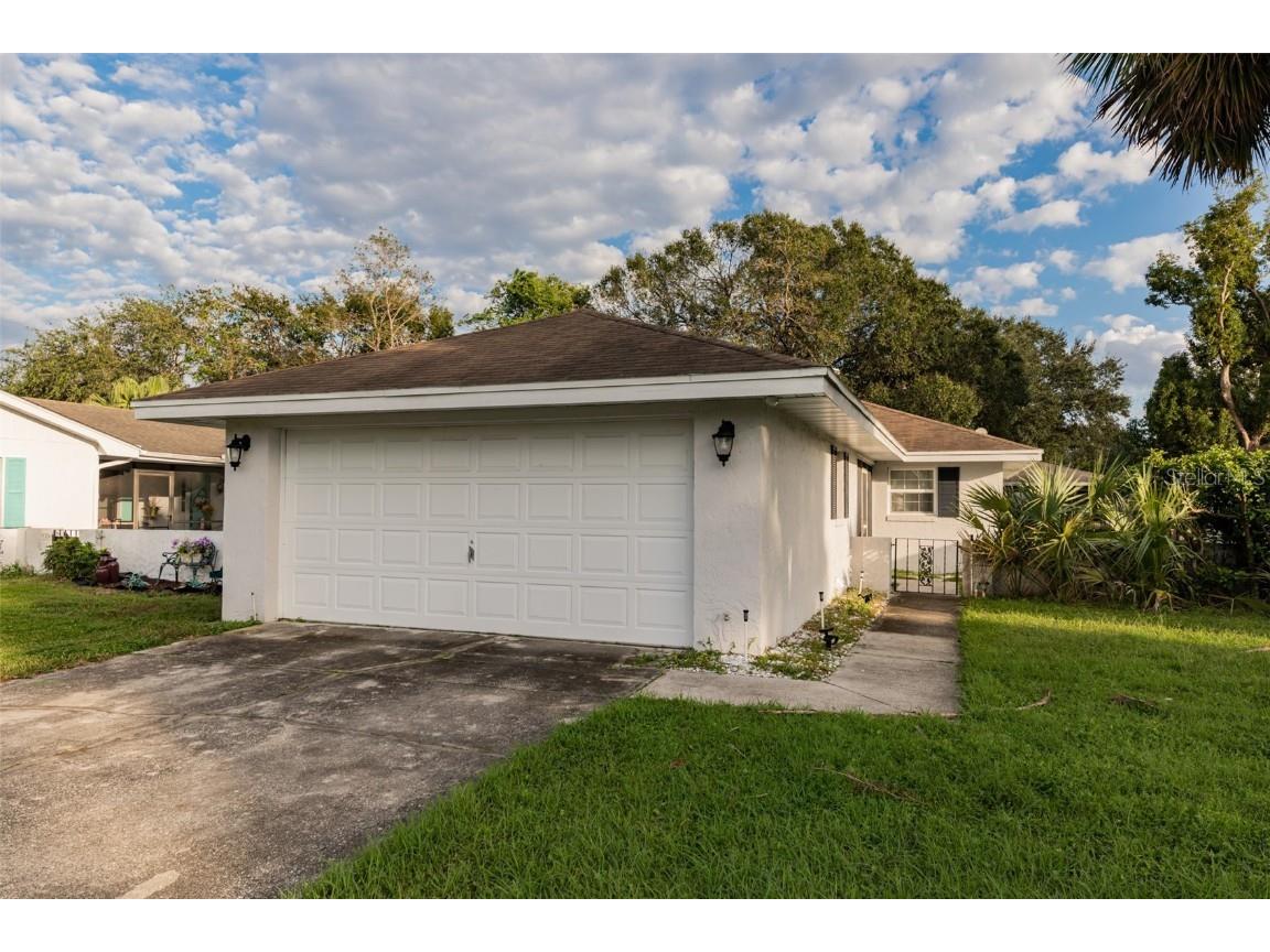 623 Wexford Court Winter Haven FL 33884 P4924554 image1