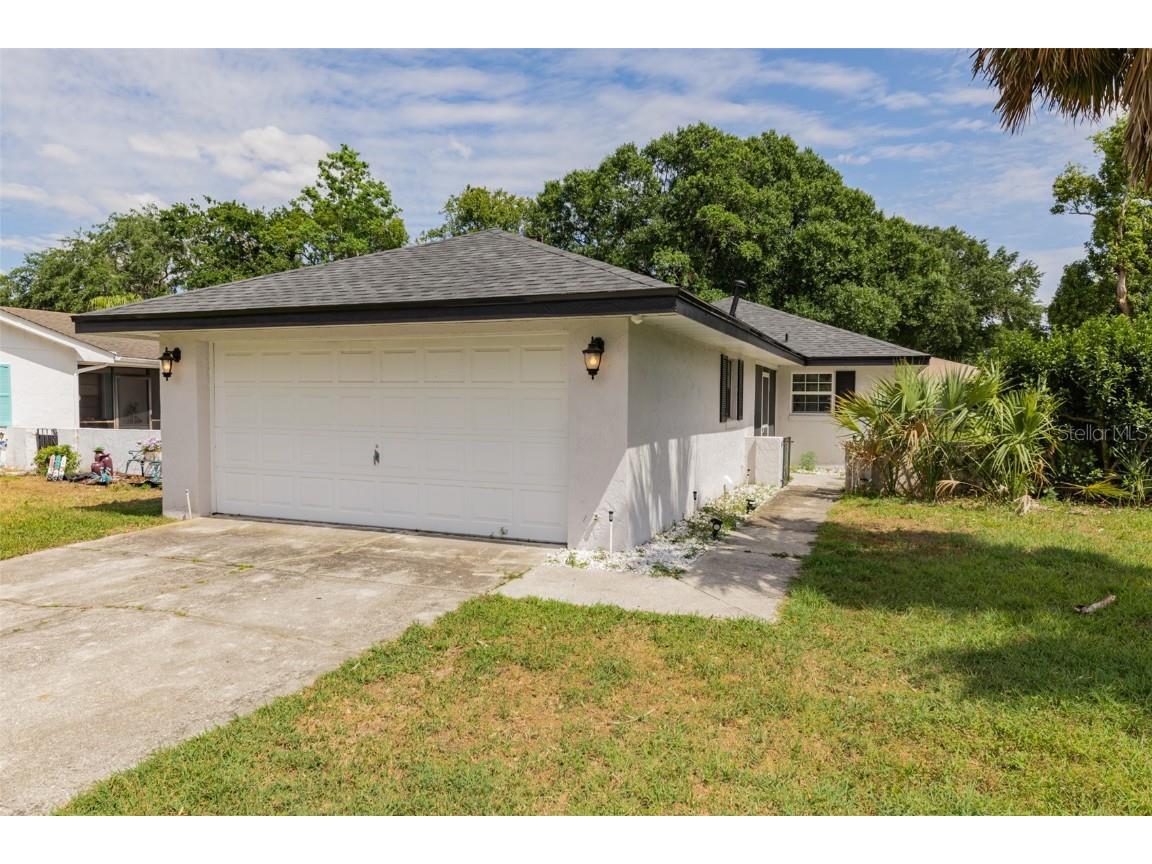 623 Wexford Court Winter Haven FL 33884 P4925431 image1