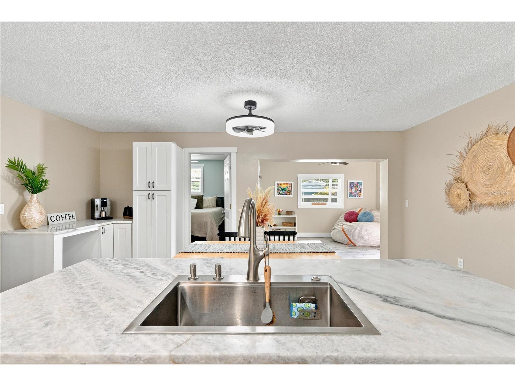 6230 Cedar Street NE Saint Petersburg FL 33702 TB8525924 image10