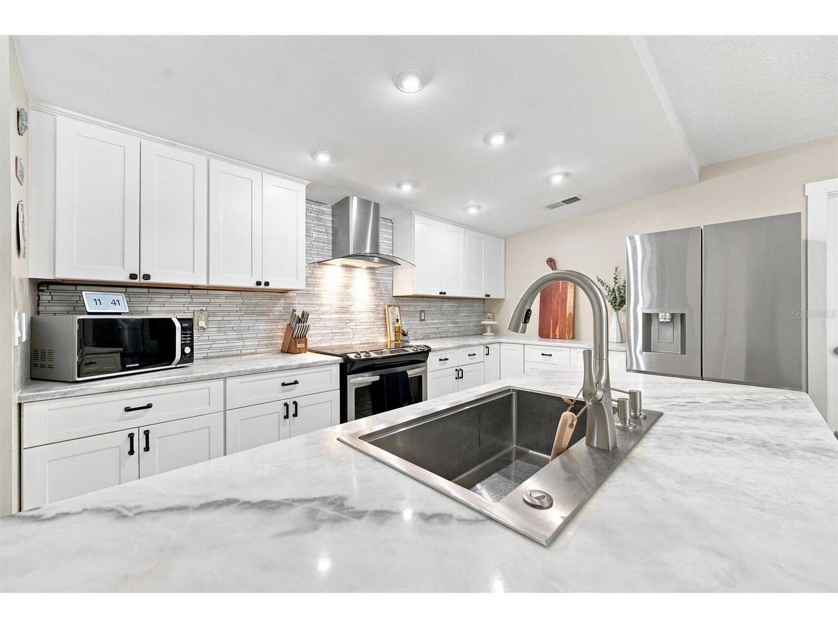 6230 Cedar Street NE Saint Petersburg FL 33702 TB8525924 image15