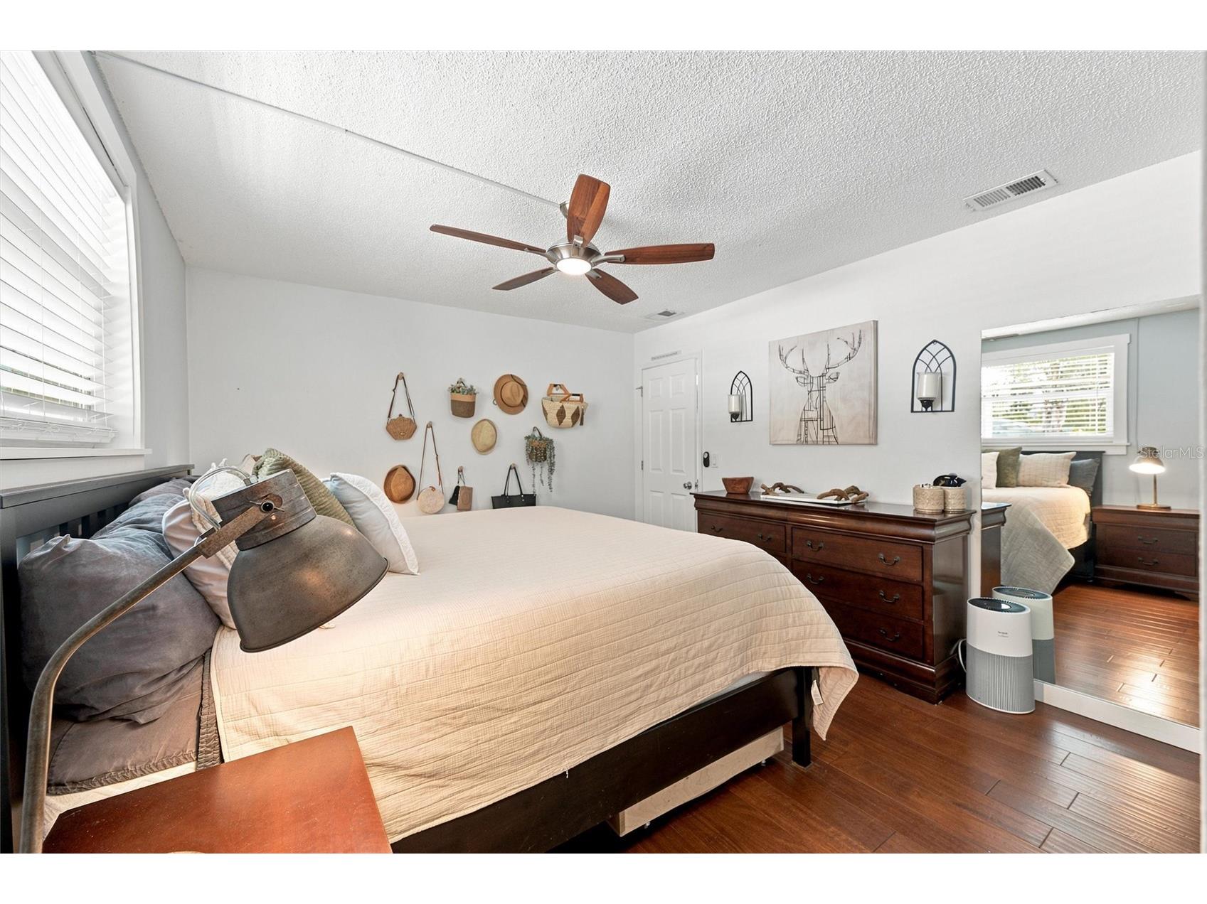 6230 Cedar Street NE Saint Petersburg FL 33702 TB8525924 image17