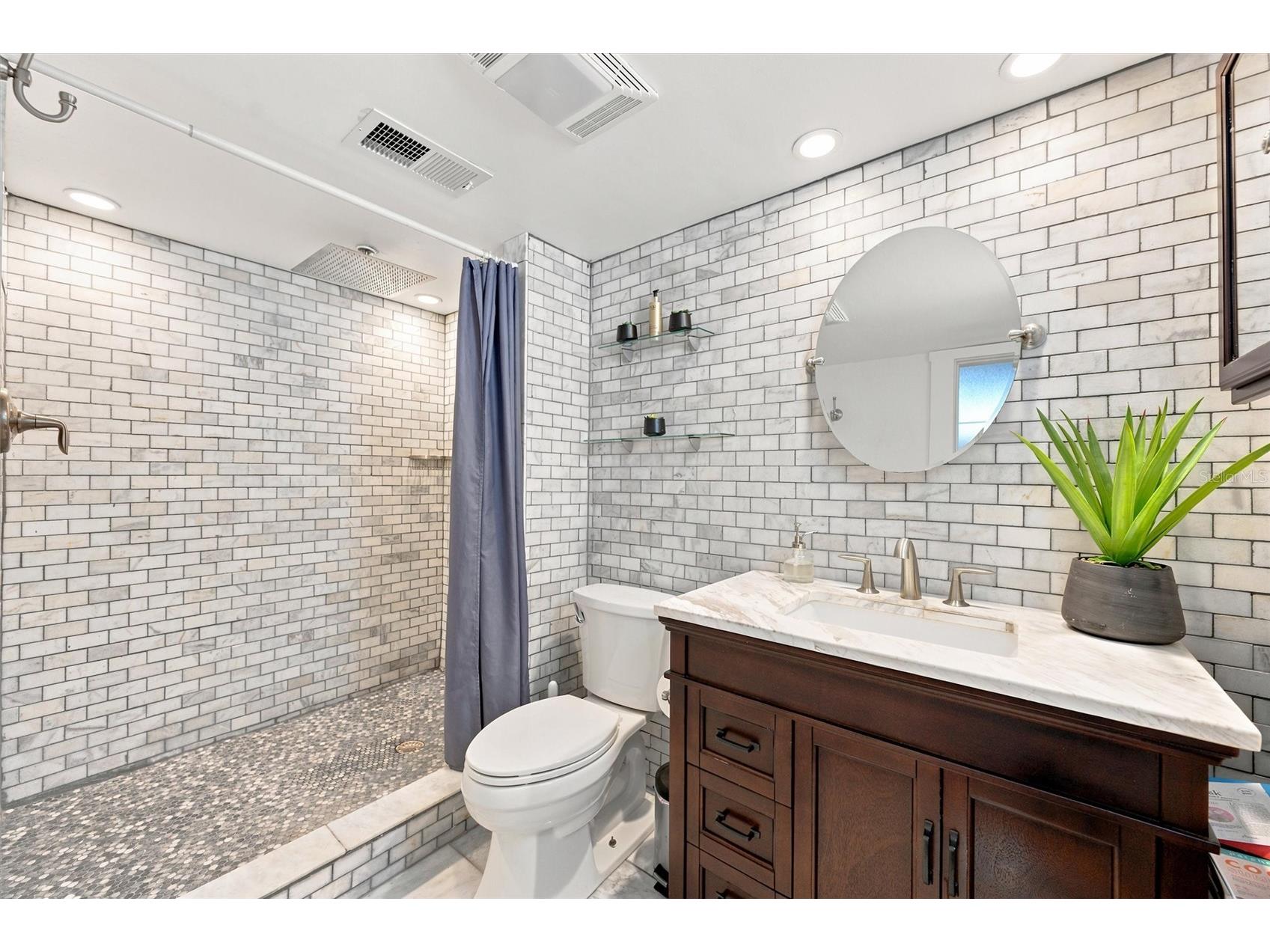 6230 Cedar Street NE Saint Petersburg FL 33702 TB8525924 image18