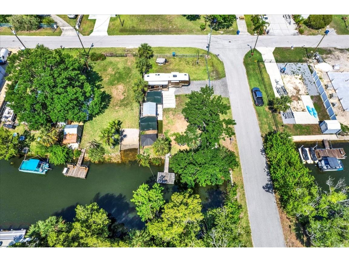 6230 Island Drive Weeki Wachee FL 34607 W7875788 image5