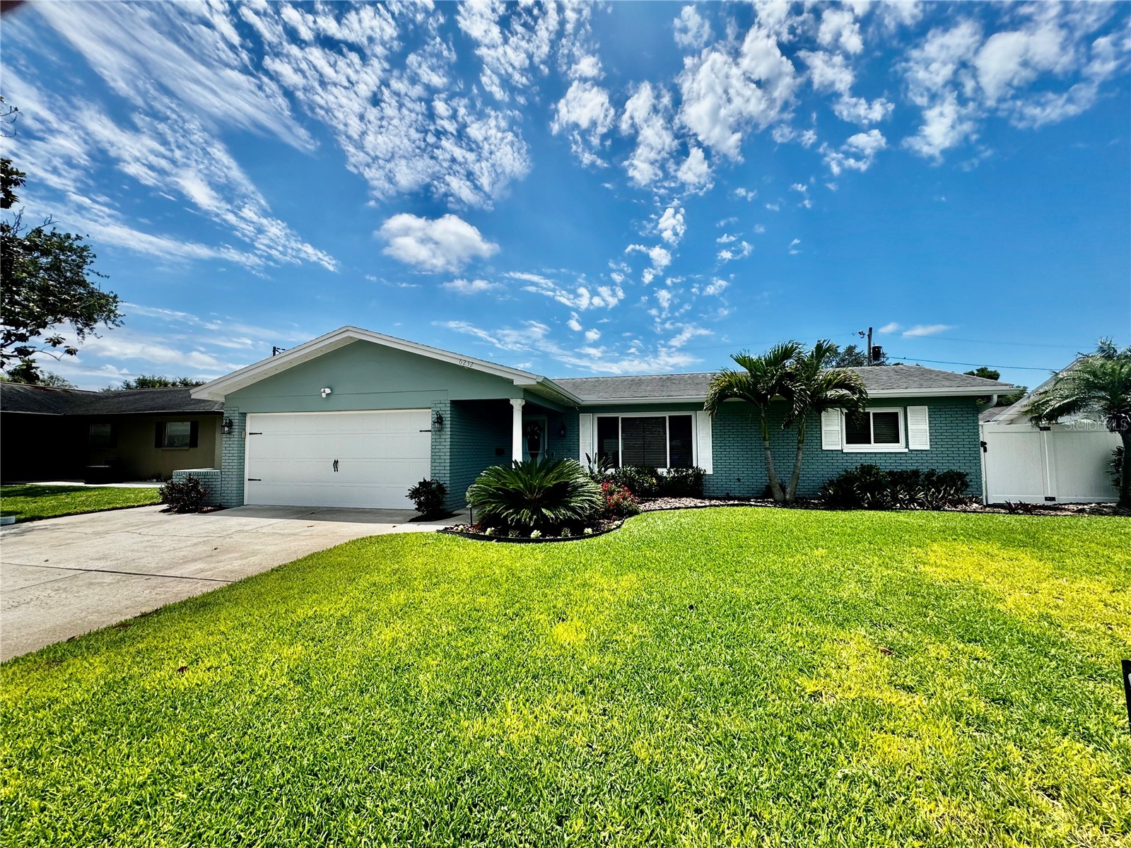 6232 33rd Avenue N Saint Petersburg FL 33710 A4690674 image1