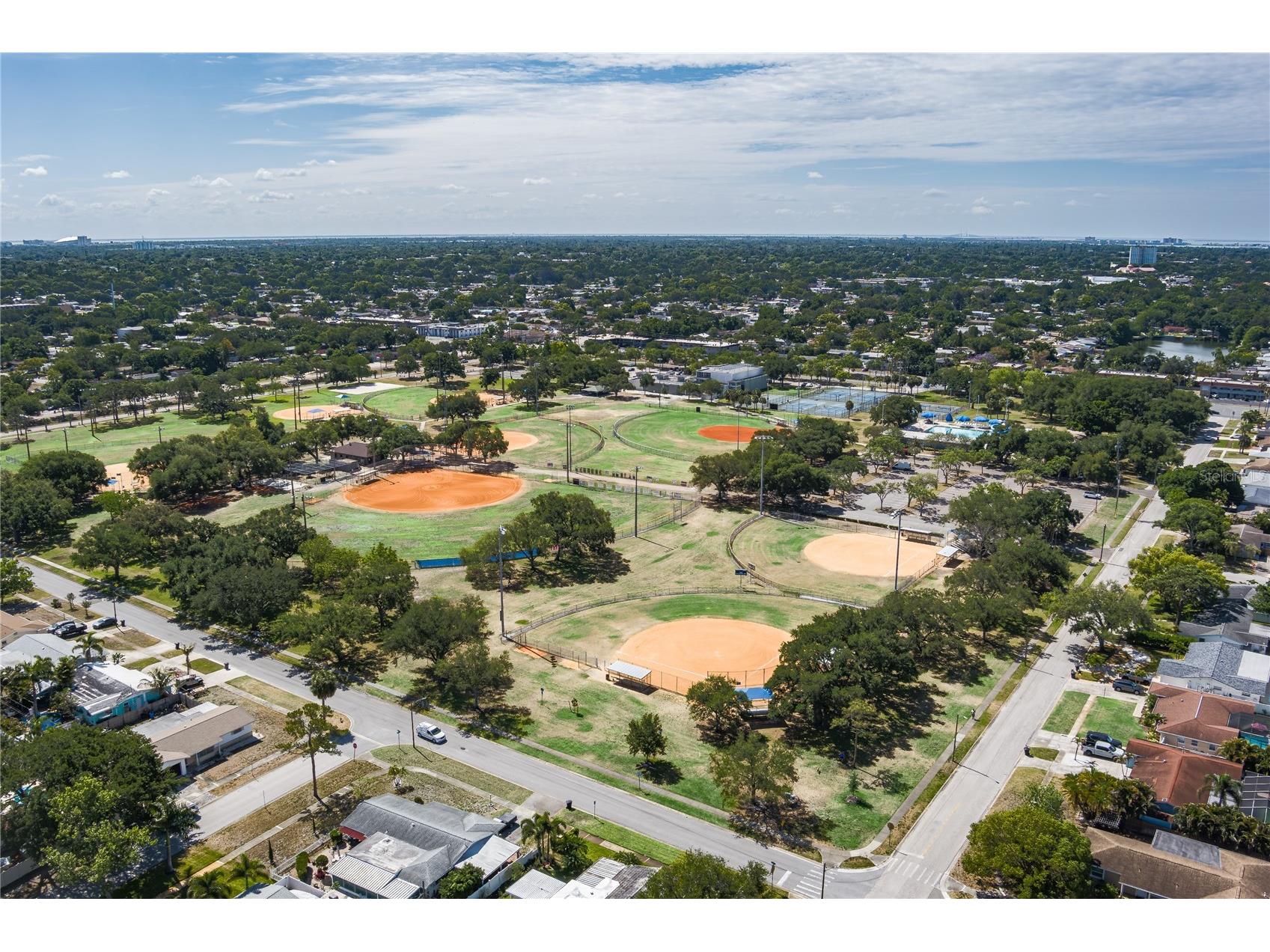 6232 33rd Avenue N Saint Petersburg FL 33710 A4690674 image33