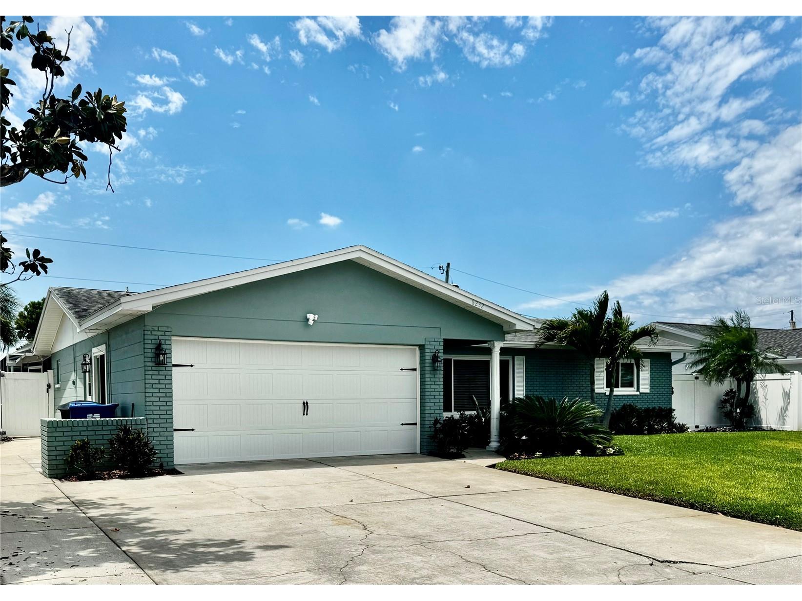 6232 33rd Avenue N Saint Petersburg FL 33710 A4690674 image40