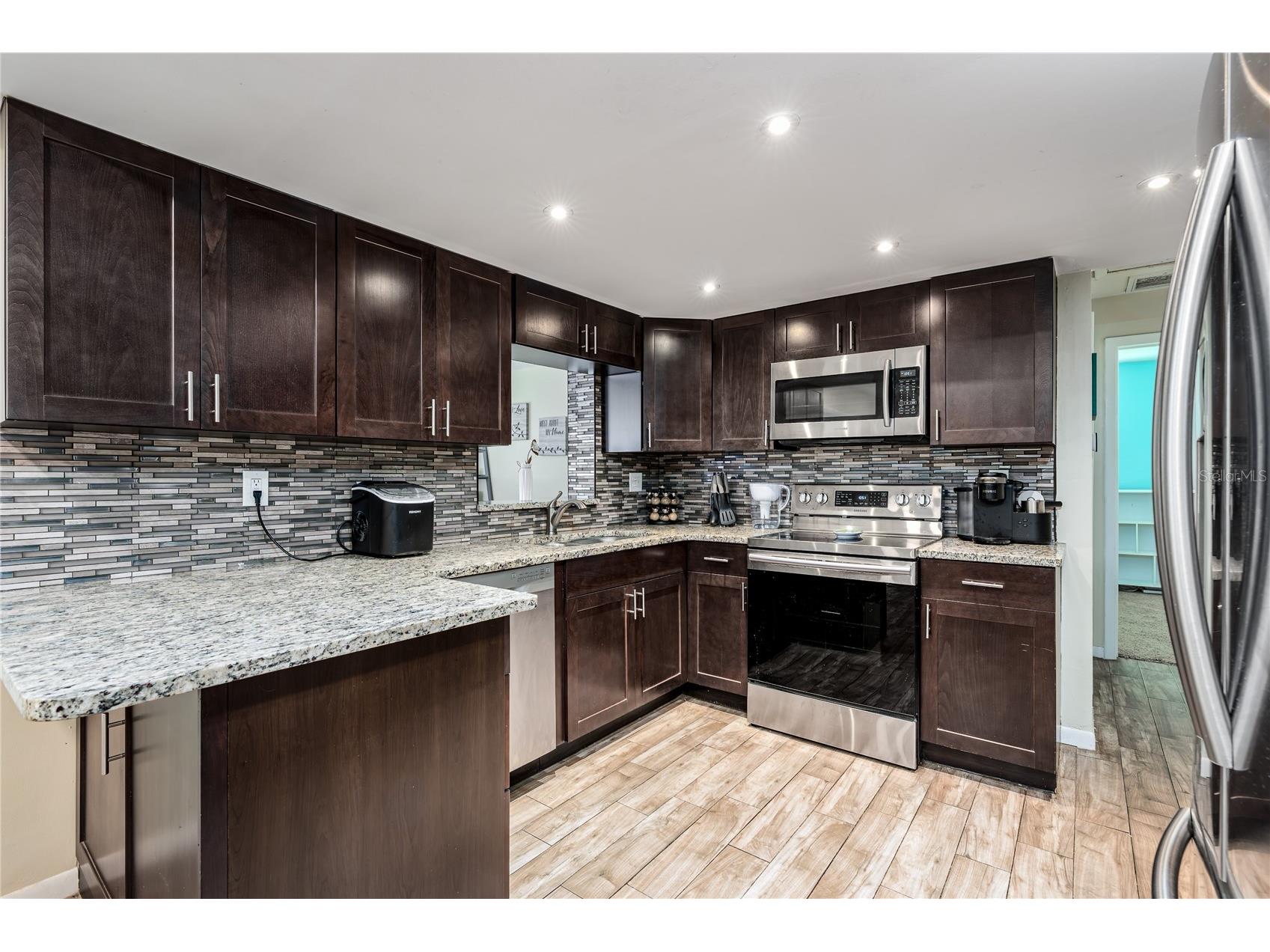 6232 33rd Avenue N Saint Petersburg FL 33710 A4690674 image6