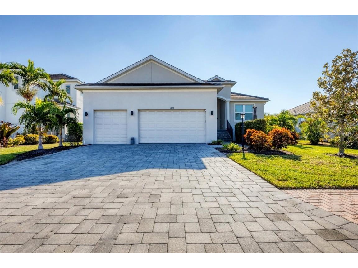 6233 Champions Row Street Bradenton FL 34210 TB8450714 image1