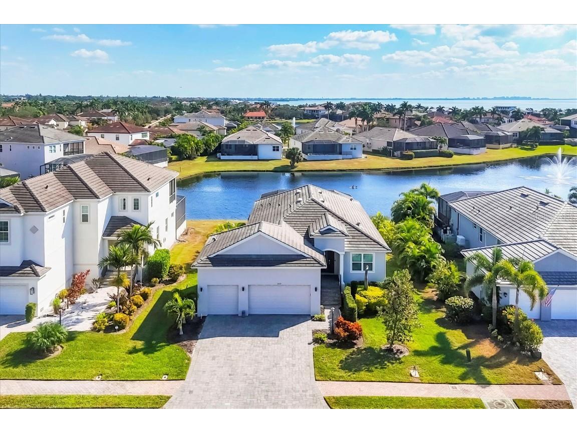 6233 Champions Row Street Bradenton FL 34210 TB8453667 image2