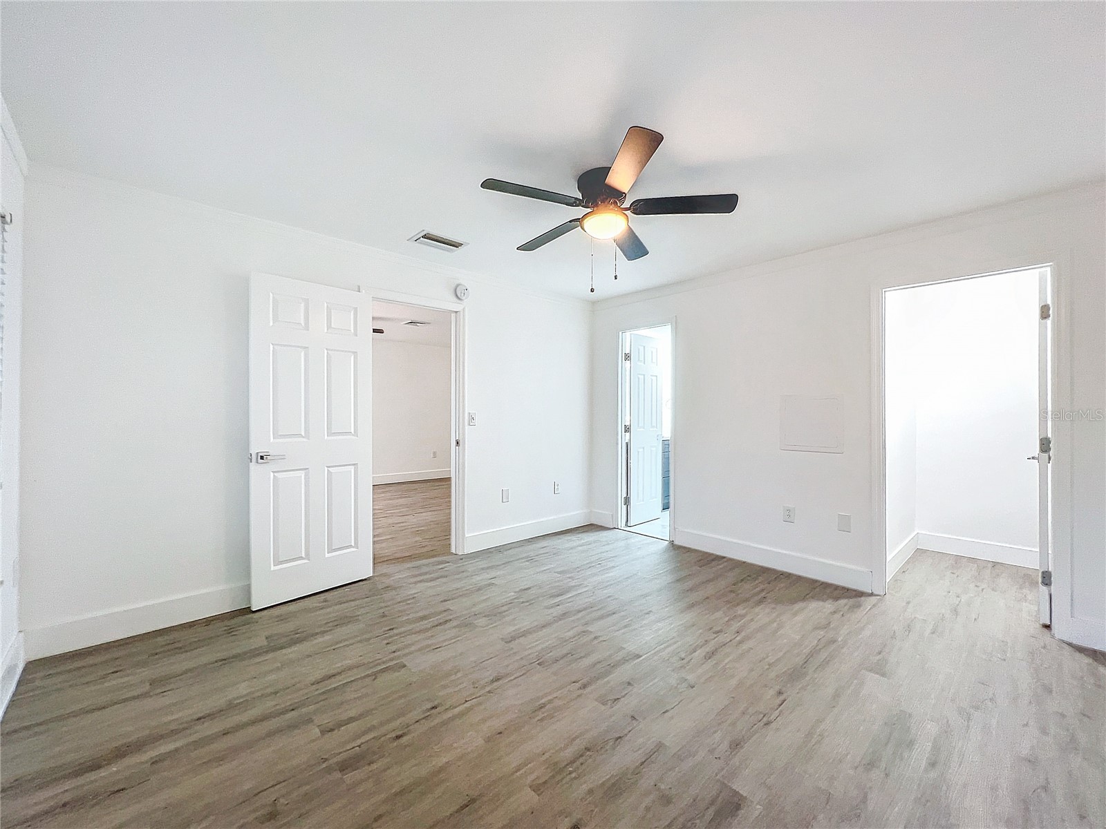 6233 Dewdrop Way Tampa FL 33617 TB8471167 image15