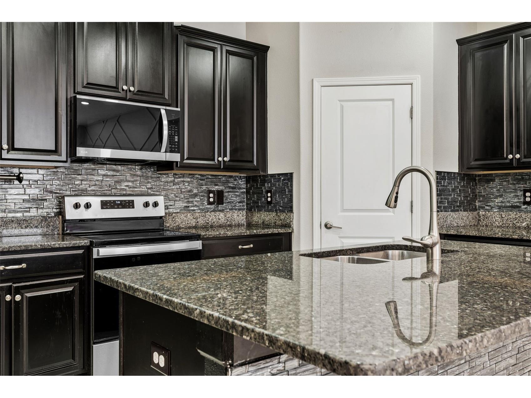 6233 English Hollow Road Tampa FL 33647 TB8493078 image9