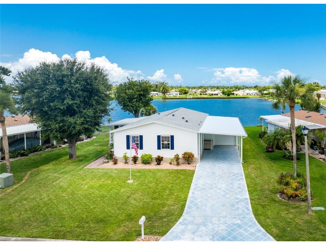 6233 Oriole Boulevard Englewood FL 34224 - LAKE STURGEON D6137213 image1